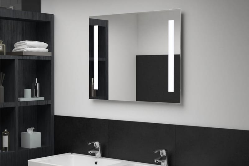 Badrumsspegel LED 60x50 cm - Silver - Inredning - Väggdekor - Speglar