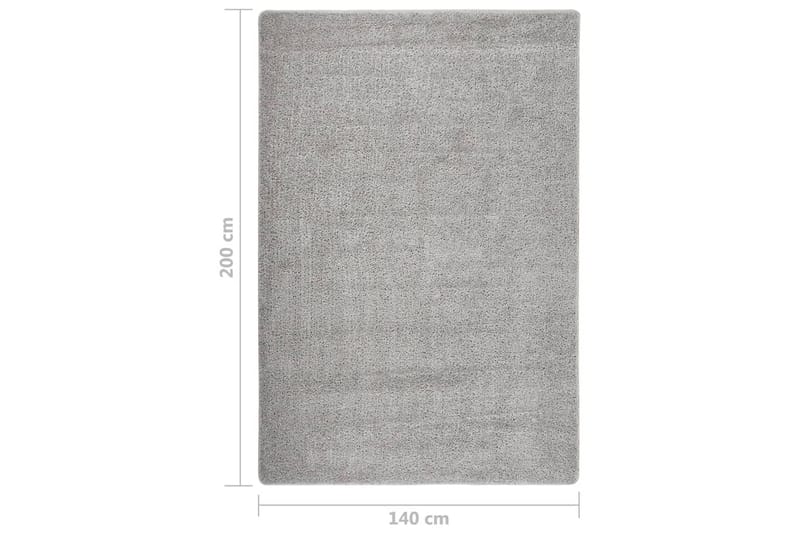 Matta ljusgrå 140x200 cm halkfri - Grå - Textil & mattor - Matta - Modern matta - Ryamatta